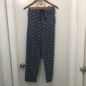 New Directions Navy and White Snowflake Pants